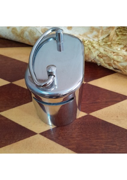 Eski Dönem Iş Bankası Kumbarası indirimleri