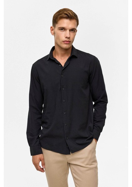 Slim Düz Klasik Yaka Siyah Erkek Gömlek GM1008400336