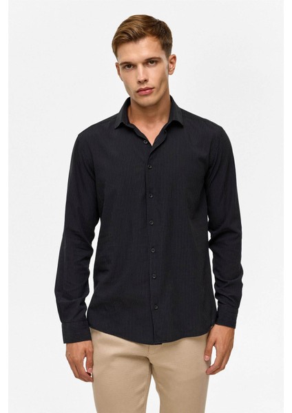 Slim Düz Klasik Yaka Siyah Erkek Gömlek GM1008400336 fiyatları