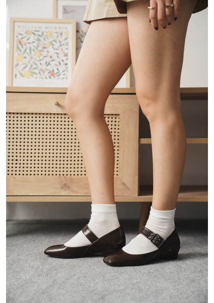 Darell Kısa Topuklu Küt Burunlu Bantlı Mary Jane Kadın Ayakkabı fırsatları