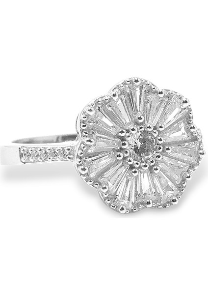 925 Ayar Gümüş Çiçek Model Baget Taşlı Kadın Yüzük | Zarif ve Işıltılı Tasarım