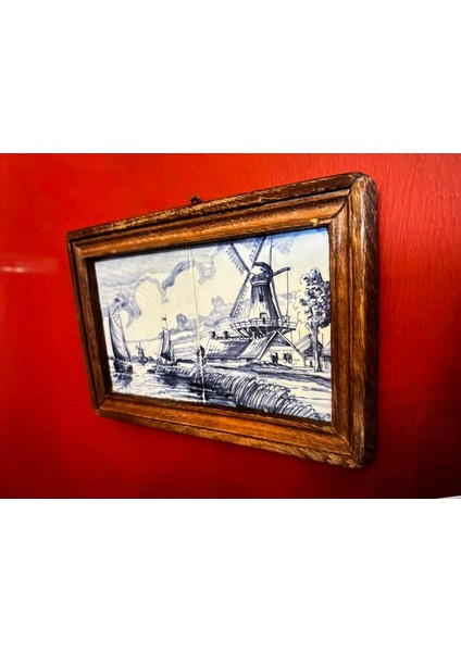 30 cm 16,5 cm Ölçülerinde Ahşap Çerçevesinde Hollanda El Boyama Porselen Tablo