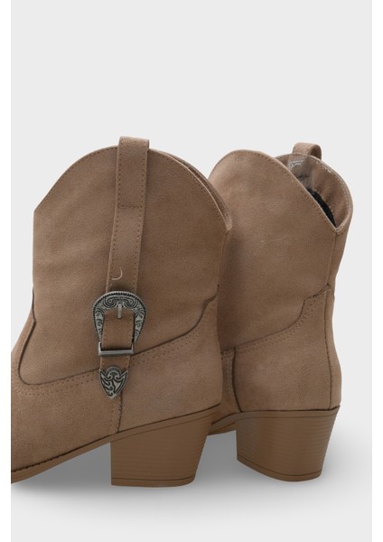 Süet Çekmeli Kadın Kovboy Bot