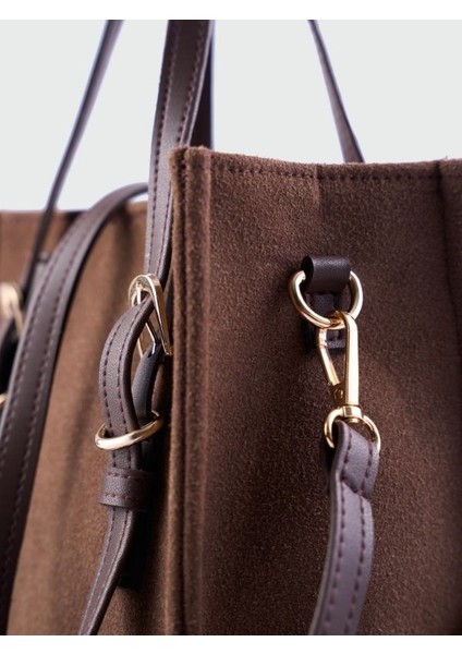 Elia Kemer Detaylı Süet Çapraz Çanta fırsatları