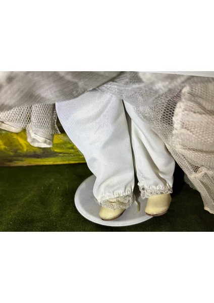 43 cm Boyunda Avrupa Porselen Bebek - 9JKS8734