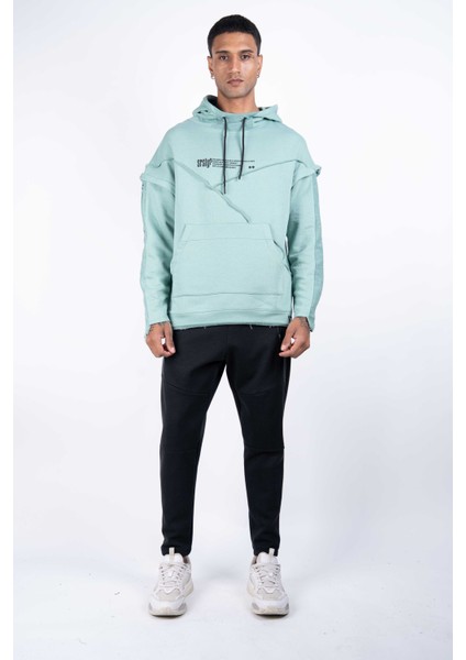 Erkek Regular Fit Kapüşonlu Omuz Detaylı Baskılı Sweatshirt modelleri