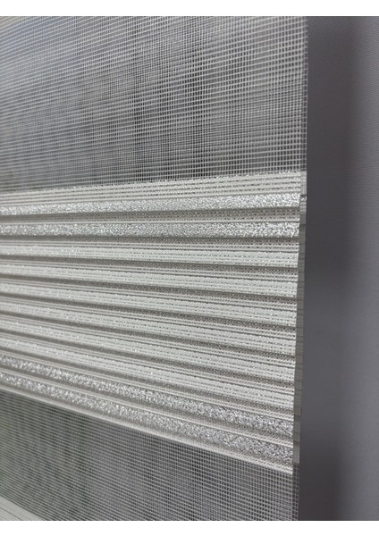 Anka Serisi Gri Simli Zebra Perde – Gündüz Gece Kullanım, Stor Mekanizmalı indirimleri