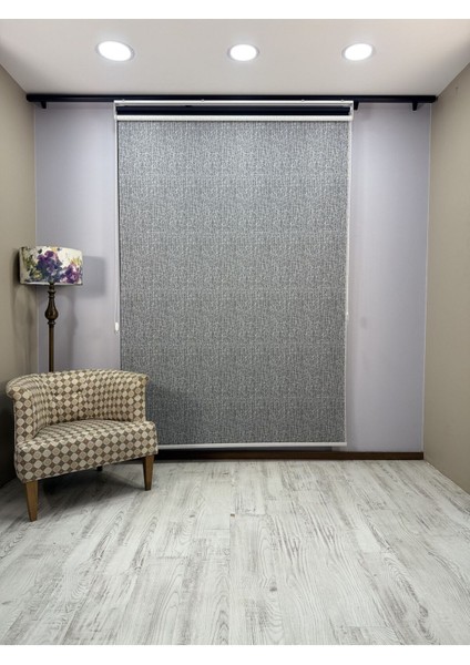 Olympos Serisi – Kırçıl Desenli Çift Mekanizmalı Beyaz Tül Siyah Stor Perde