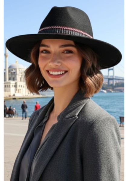 Kadın Geniş Kenarlı Bohem Tarz Şeritli Fedora Kaşe Şapka