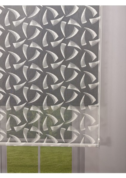 Nova Serisi – Üç Yaprak Desenli Çift Mekanizmalı Siyah Perde fiyatları