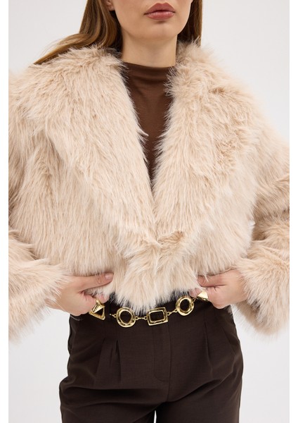 Kadın Premium Yakalı Kısa Suni Kürk