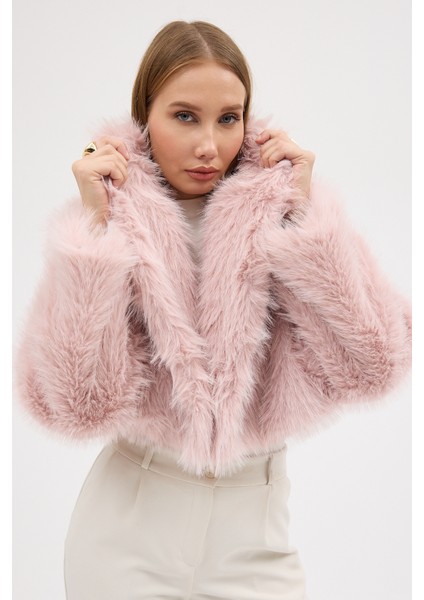 Kadın Premium Yakalı Kısa Suni Kürk