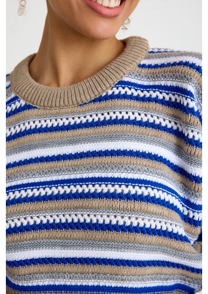 Kadın Trend Delikli Günlük Mavi Crop Kazak fiyatları