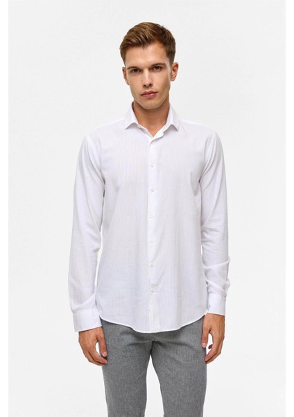 Slim Düz Klasik Yaka Beyaz Erkek Gömlek GM1008400334