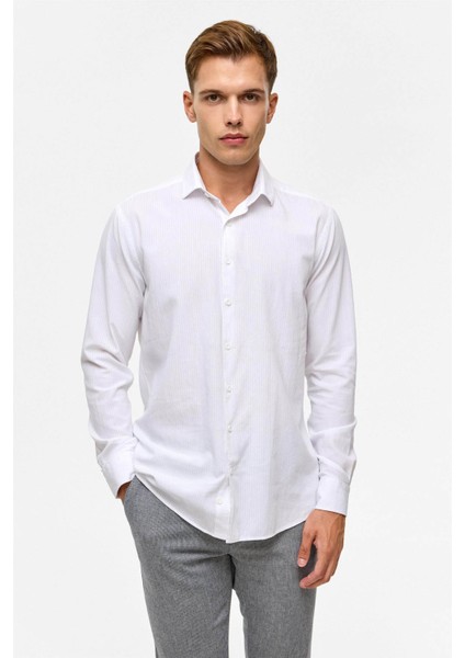 Slim Düz Klasik Yaka Beyaz Erkek Gömlek GM1008400334 fiyatları