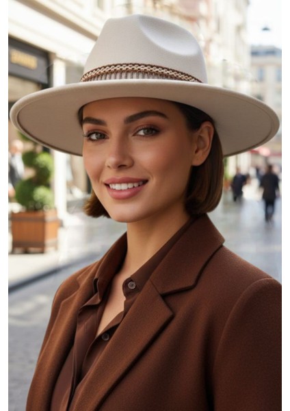 Kadın Geniş Kenarlı Bohem Tarz Şeritli Fedora Kaşe Şapka
