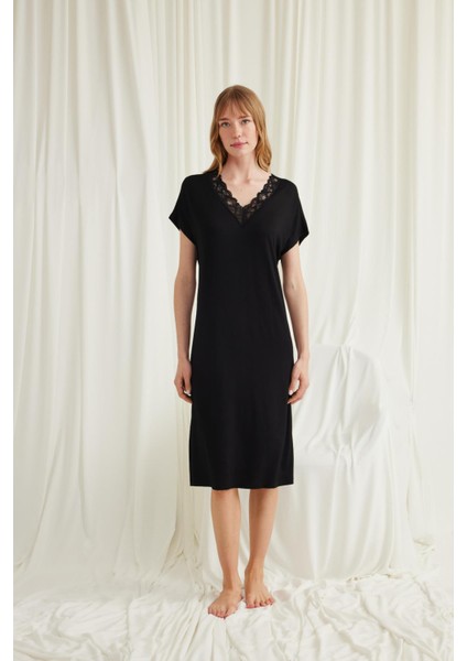 Monamise Yakası Dantelli Kısa Kollu Gecelik fiyatları