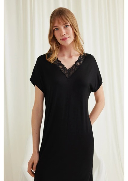 Monamise Yakası Dantelli Kısa Kollu Gecelik fırsatları