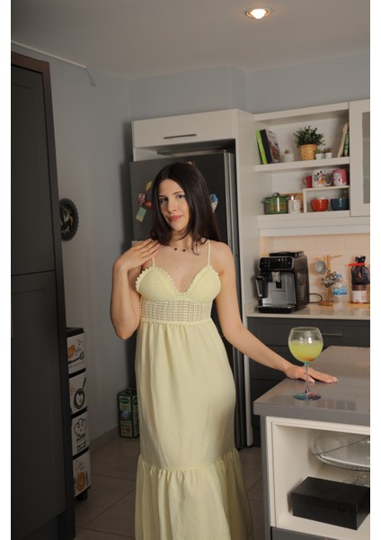 Sarı Örme Göğüs Detaylı Elbise