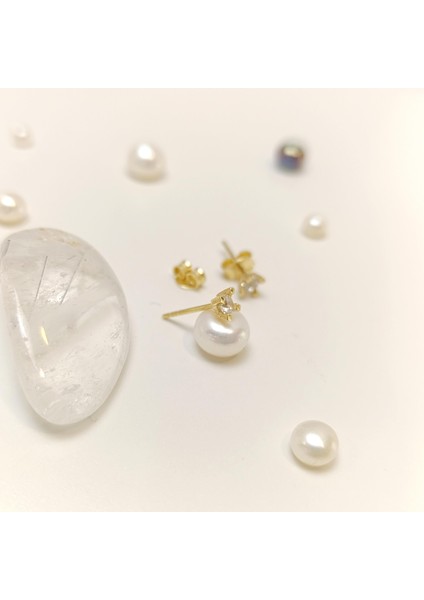 Tek Taş Vidalı Küpe 14 Ayar Altın Hd Videolu modelleri