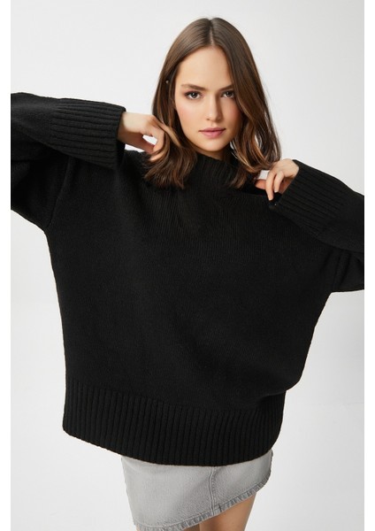 Kadın Homy Yumuşacık Bisiklet Yaka Siyah Oversize Triko Kazak fiyatları