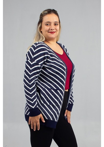 Zamansız Stil: Lacivert Çizgili "sakallı" Triko Hırka Modelleri modelleri