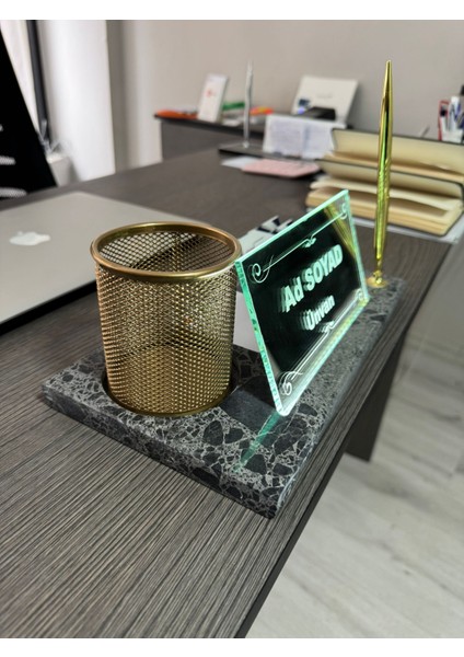 Mermer Desenli Ayna Masa Isimli-Kalemlik ve Kartvizitlikli Kişiye Özel Ofis Seti fırsatları