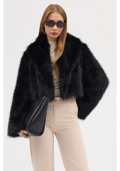 Kadın Premium Yakalı Kısa Suni Kürk indirimleri