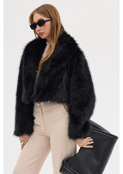 Kadın Premium Yakalı Kısa Suni Kürk