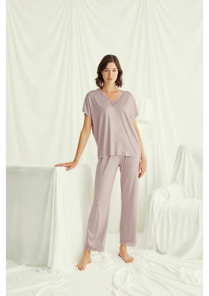 Monamise Kısa Kollu V Yakalı Dantelli Pijama Takımı indirimleri