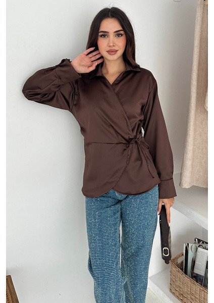 Kadın Saten Yan Bağlamalı Kruvaze Gömlek – Akışkan & Şehirli Stil fiyatları
