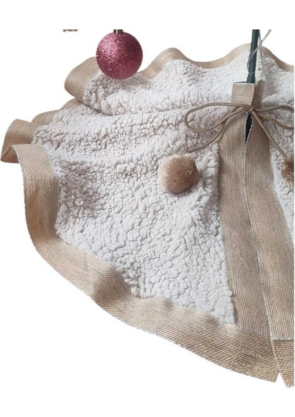 , Yılbaşı Çam Ağacı Altı Örtüsü, Çam Ağacı Ayak Halısı Örtüsü, Kırık Beyaz Renk, Peluş 70 cm modelleri