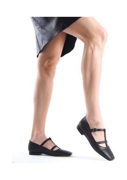 Kadın FSTA Siyah Cilt Tokalı Babet