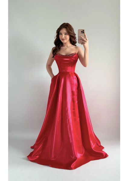 Kırmızı Organze Kumaş modelleri