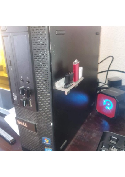 Otg Desteği ile Ergonomik USB Sürücü Sahibi - 3D Baskı modelleri