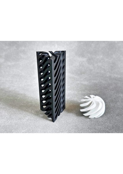Üçgen Çerçeveli Vortex Fidget – Dönüşlü Çekirdek, Geometrik Fidget Oyuncağı fiyatları