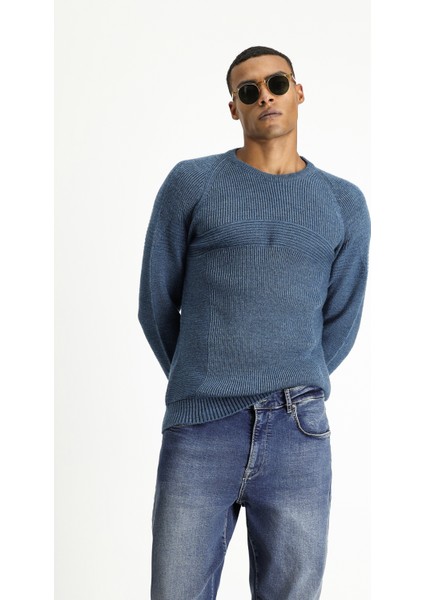 Bisiklet Yaka Regular Fit Dikişsiz Desenli Triko Kazak