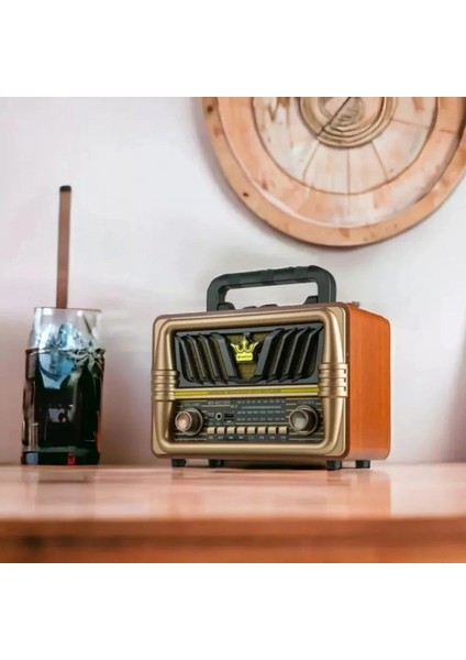 Büyük Boy Telefon Tutma Saplı Retro Ahşap Tasarım Bluetooth Hoparlörlü Radyo – Fm/am Destekli, Şarjlı ve Taşınabilir Radyo NS-8077 (4887) indirimleri