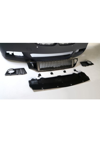 Bmw 5 Serisi F10 F11 M Performance Ön Tampon + Izgara Seti fiyatları