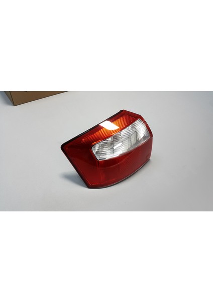 Audi A4 B6 8e 2000-2004 Sedan Stop Lambası Sol Depo fiyatları