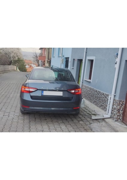 Skoda Superb 3V 2015-2020 Stop Lambası Sağ