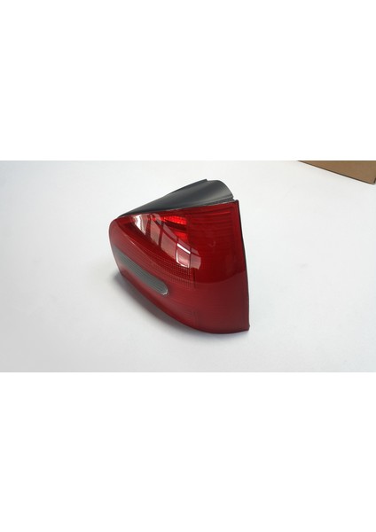Audi A3 8l 1996-2000 Stop Lambası Sağ Depo fiyatları