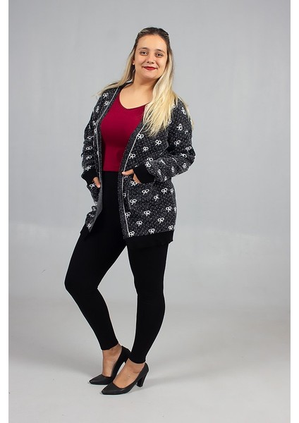 Siyah Sakallı Triko Hırka Asaletle Tarzınızı Zirveye Taşıyın! indirimleri