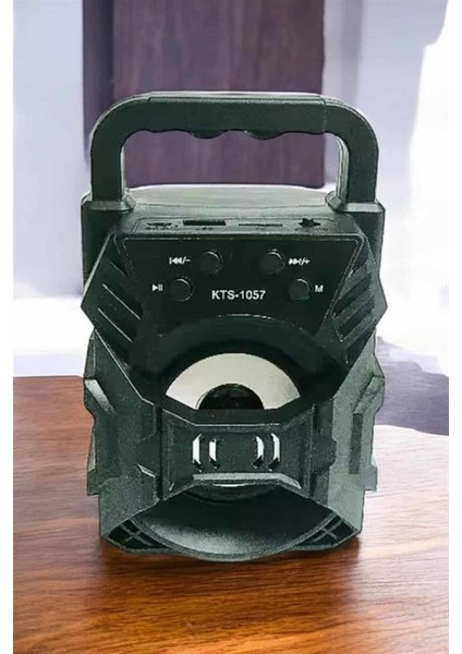 Resveq Taşınabilir Bluetooth Hoparlör LED Işıklı Uzun Pil Ömrü indirimleri