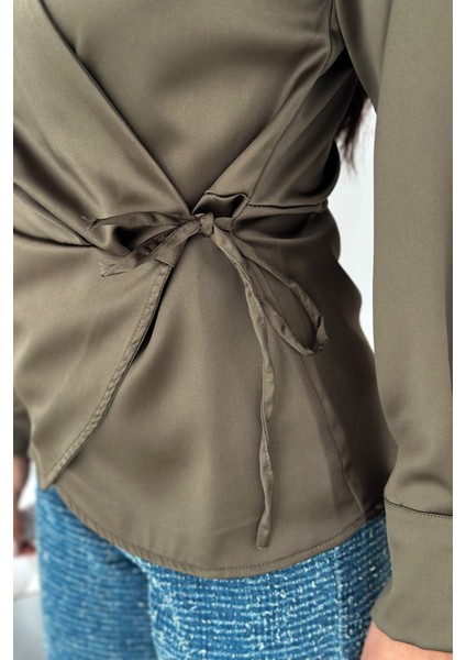 Kadın Saten Yan Bağlamalı Kruvaze Gömlek – Akışkan & Şehirli Stil