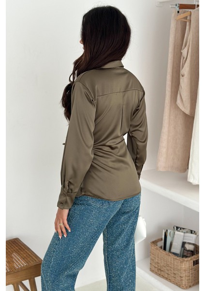 Kadın Saten Yan Bağlamalı Kruvaze Gömlek – Akışkan & Şehirli Stil