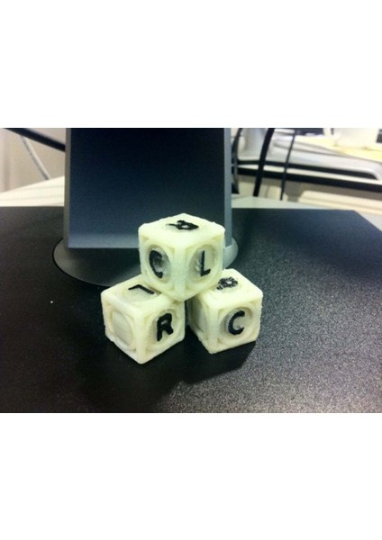 导武 Sol Sağ Merkez Oyun: 3D Baskılı Zar Oyunu fiyatları