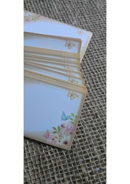 Vintage Garden” 10’lu Çiçek Kartı Seti – Kelebek & Çiçek Desenli fırsatları
