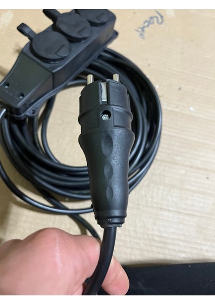 Kauçuk Başlıklı 10 Metre Siyah Uzatma Kablosu 3x1,5 mm 3 Yok 8 - 10 M Yok Uzatma Kablosu Yok Siyah T modelleri