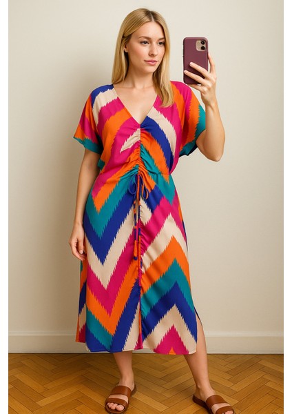 Kadın V Yaka Önden Büzgülü Yarım Kol %100 Viskoz Desenli Spor Şık Büyük Beden Curve Yazlık Elbise fiyatları